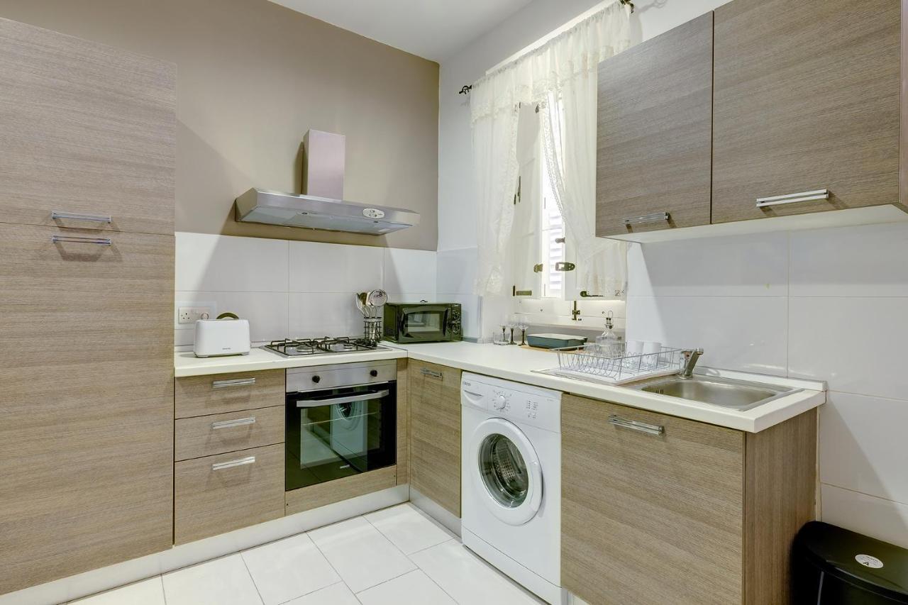 Modern 1Br Maisonette Steps From The Promenade 슬리에마 외부 사진